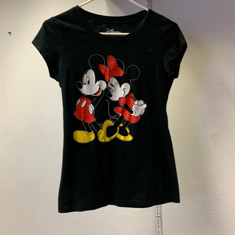 Black Mickey and Minnie Mouse tshirt medium sized barely worn